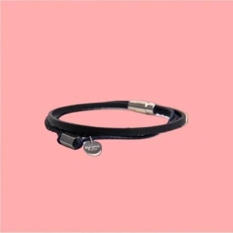 [100%정품] 스칼렛또블랙 BAT305 [surgical steel]레이어드 레더 가죽 nut 포인트 Bracelet